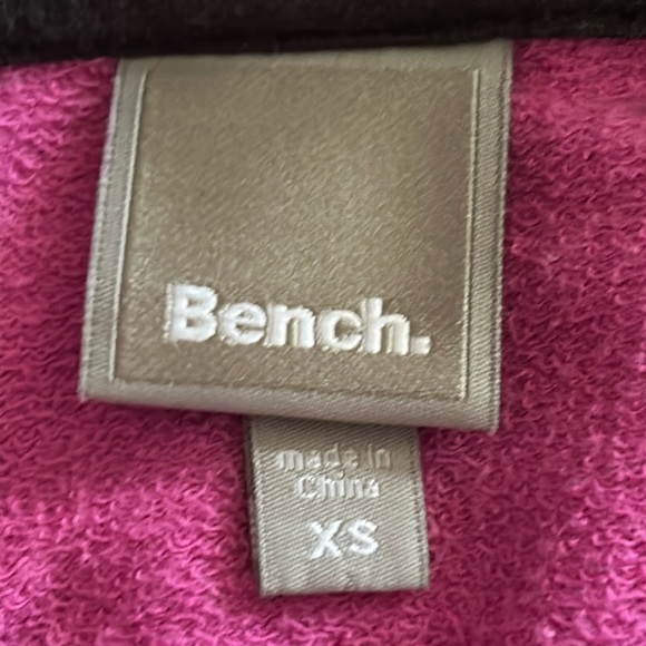 Bench Sweater with Pocket - Picture 2 of 5